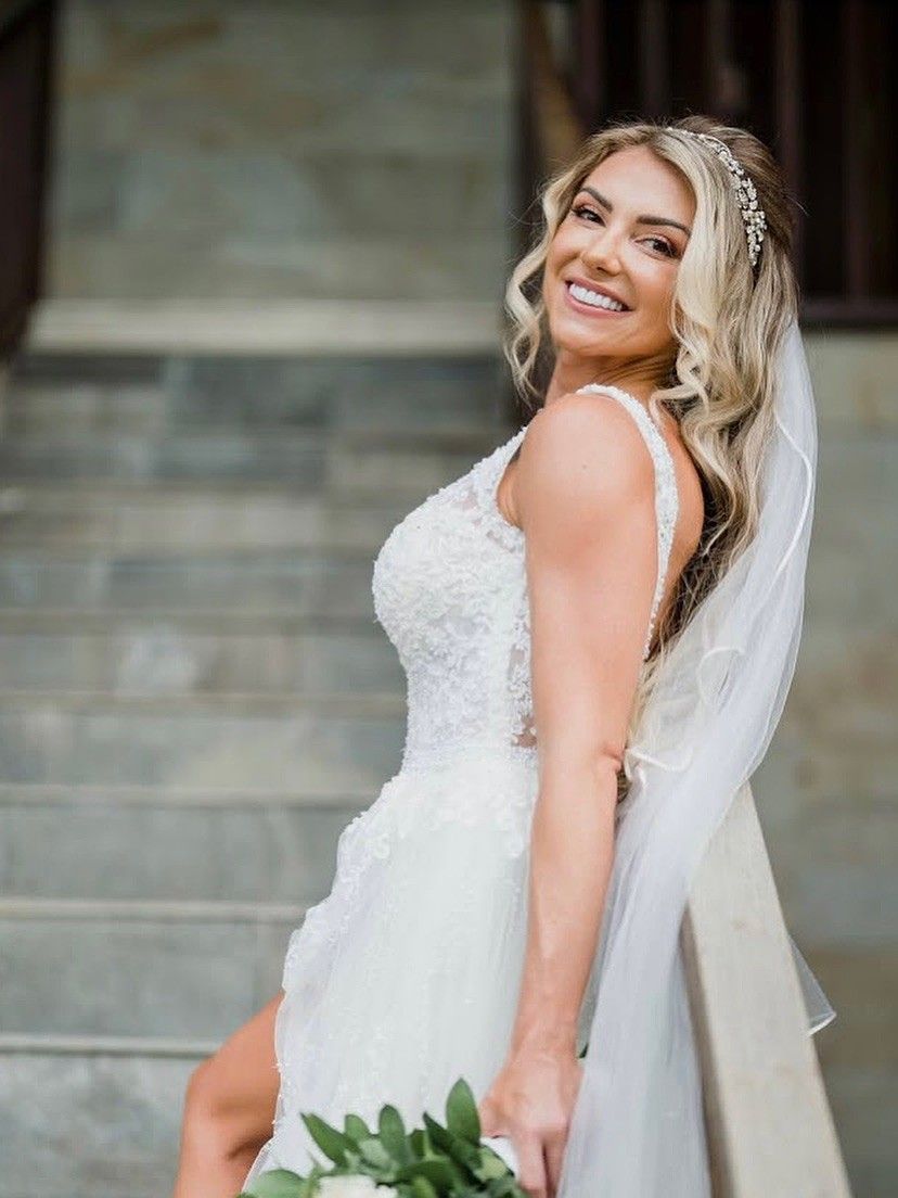 Anna Buerck Bridal Hair Stylist — photo 4