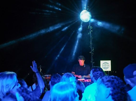 Clay Edger - DJ & Percussionist — photo 15
