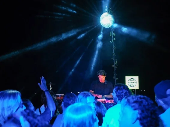 Clay Edger - DJ & Percussionist — photo 15