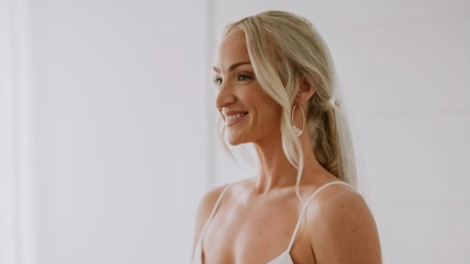 Glo Salon & Beauty Bridal Hair & Makeup — photo 1