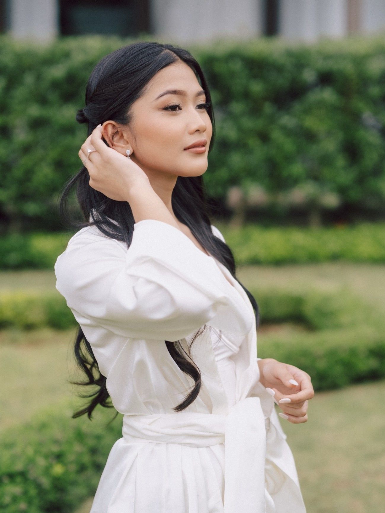 Makeup By Jovanca Bridal Hair & Makeup — photo 3