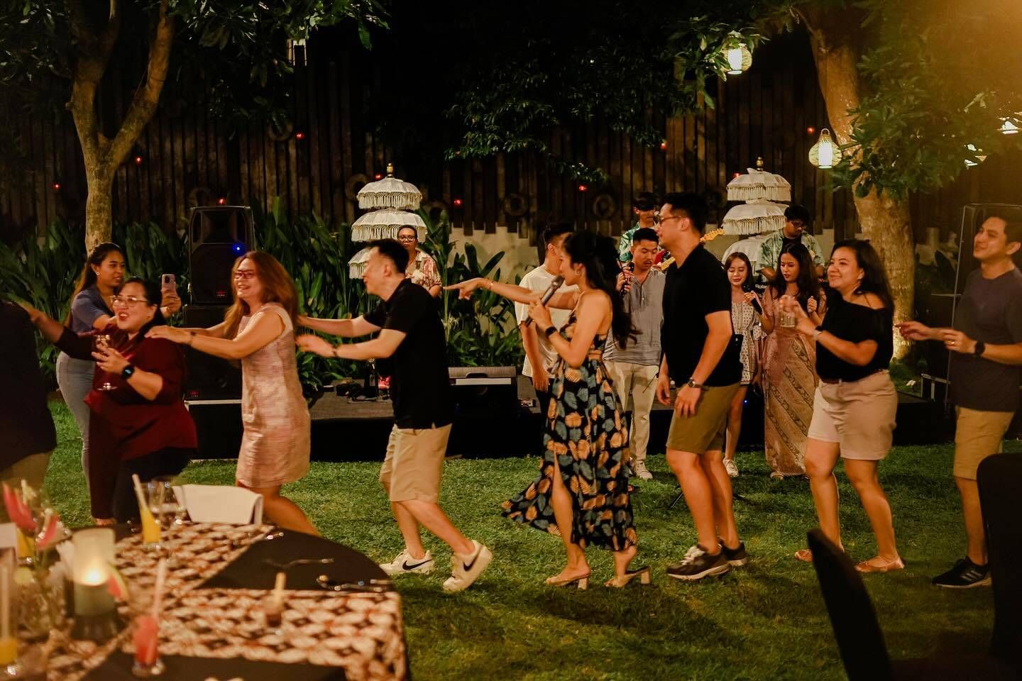 Bali Music Entertainment Wedding Music & Entertainment — photo 7